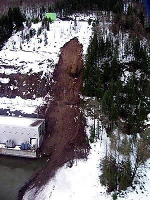 erosion control, retaining wall, expansive soil
